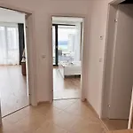 New In Breeze With Panoramic Sea View And Parking *