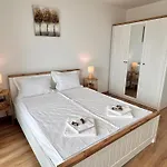 New In Breeze With Panoramic Sea View And Parking * Varna